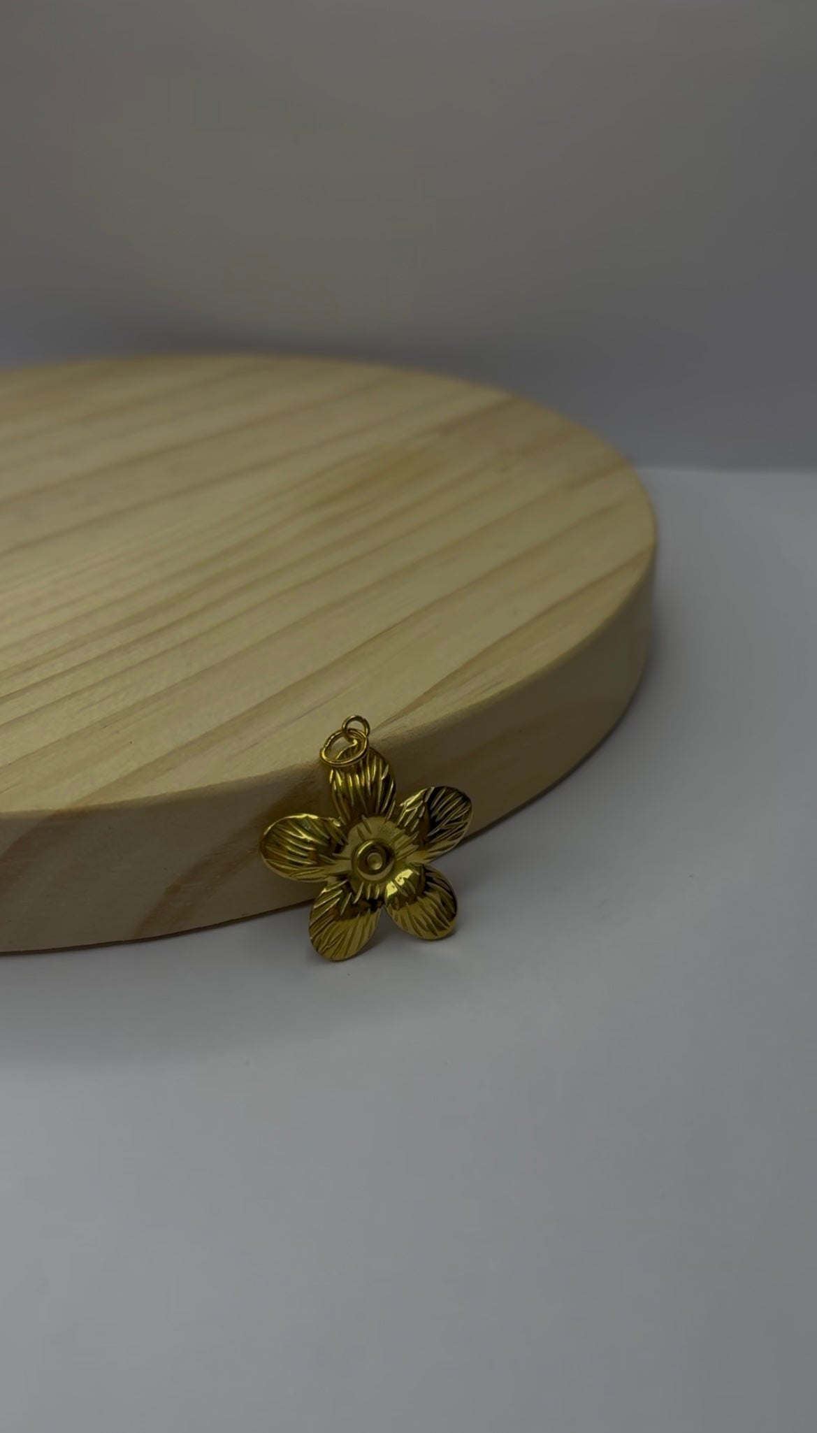 Flor Gold Charm
