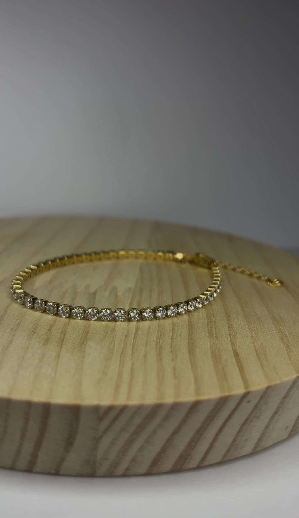 KYRA Bracelet