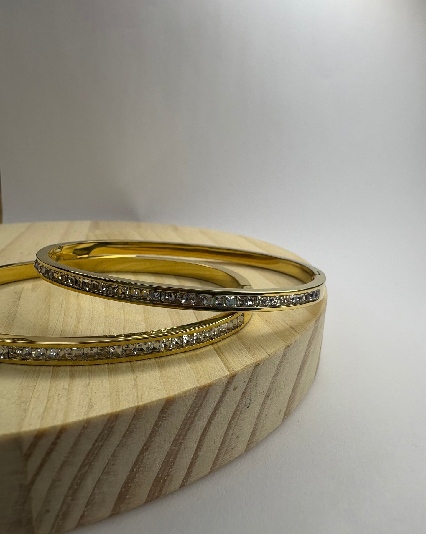 ARI Bracelet