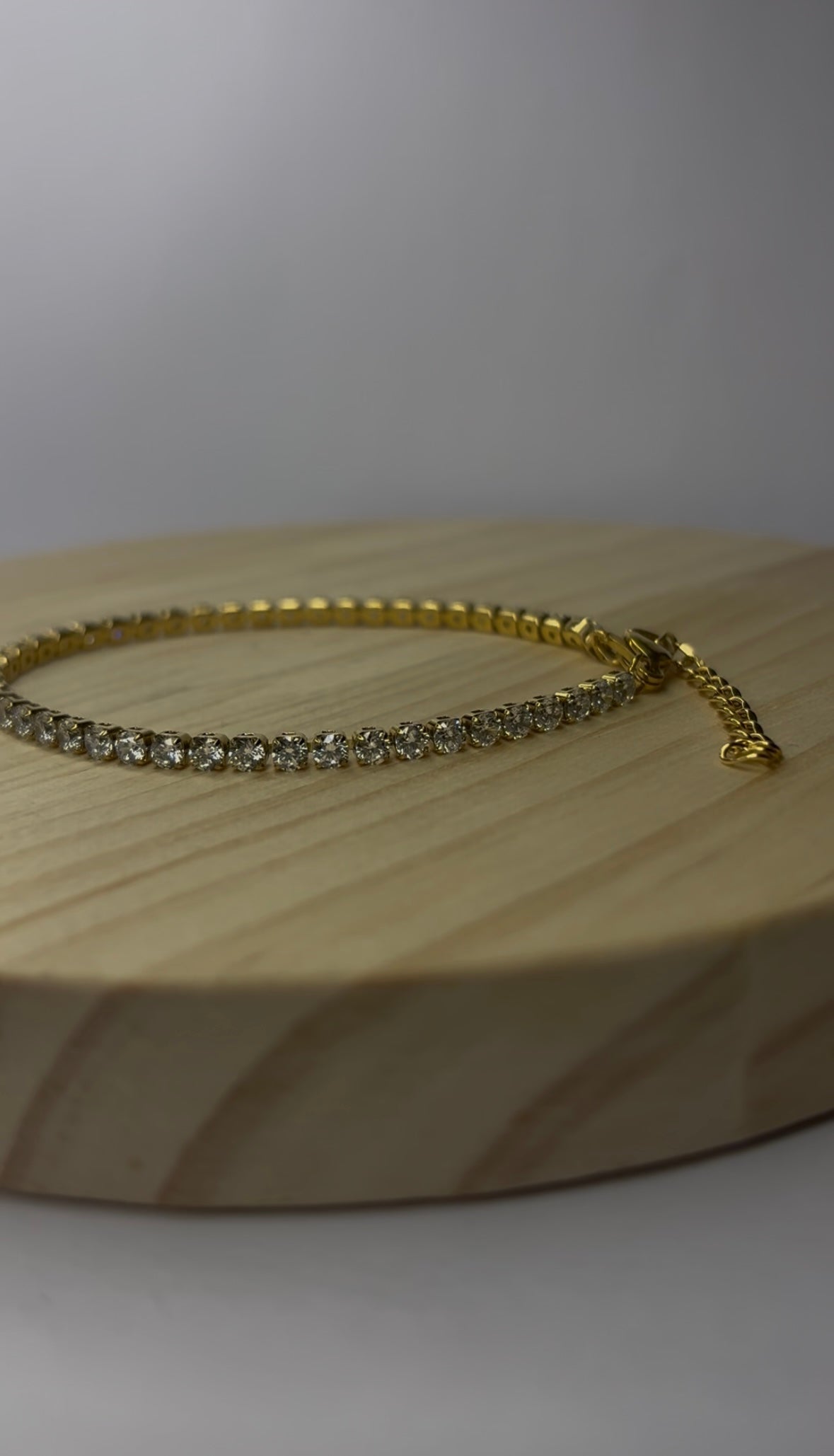 KYRA Bracelet