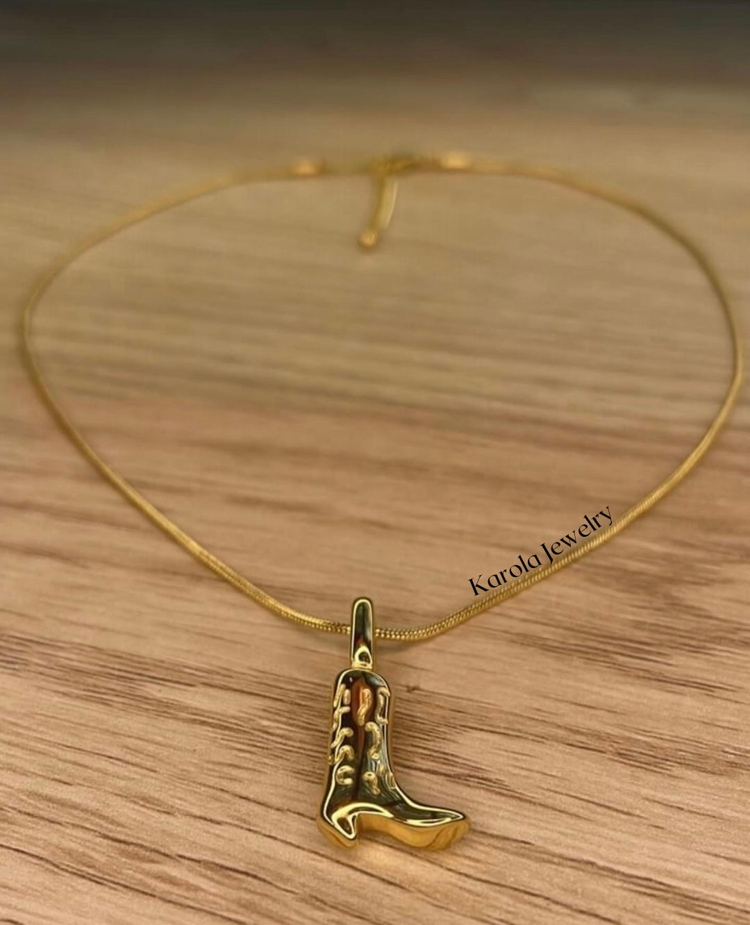 COWBOY NECKLACE 🪩