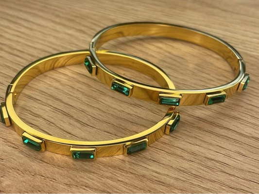 ISA BANGLE BRACELET🪩