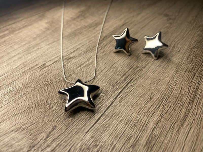 ESTRELLA NECKLACE AND EARRINGS ♥️