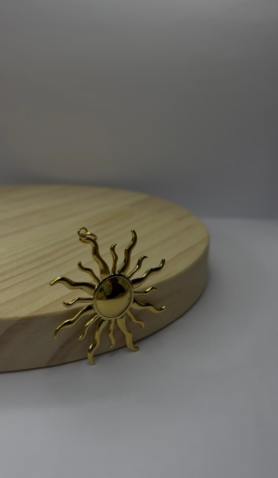 Sol Charm