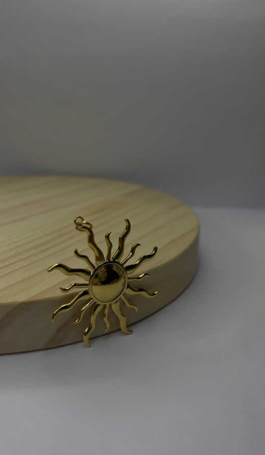 Sol Charm
